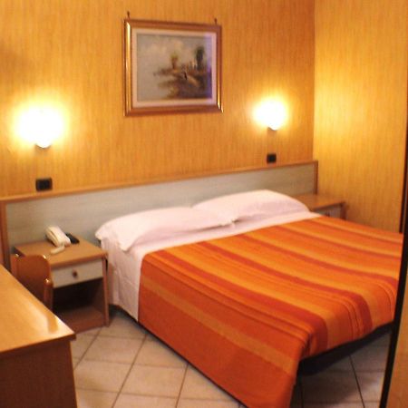 Hotel Isolabella Bussoleno Eksteriør bilde