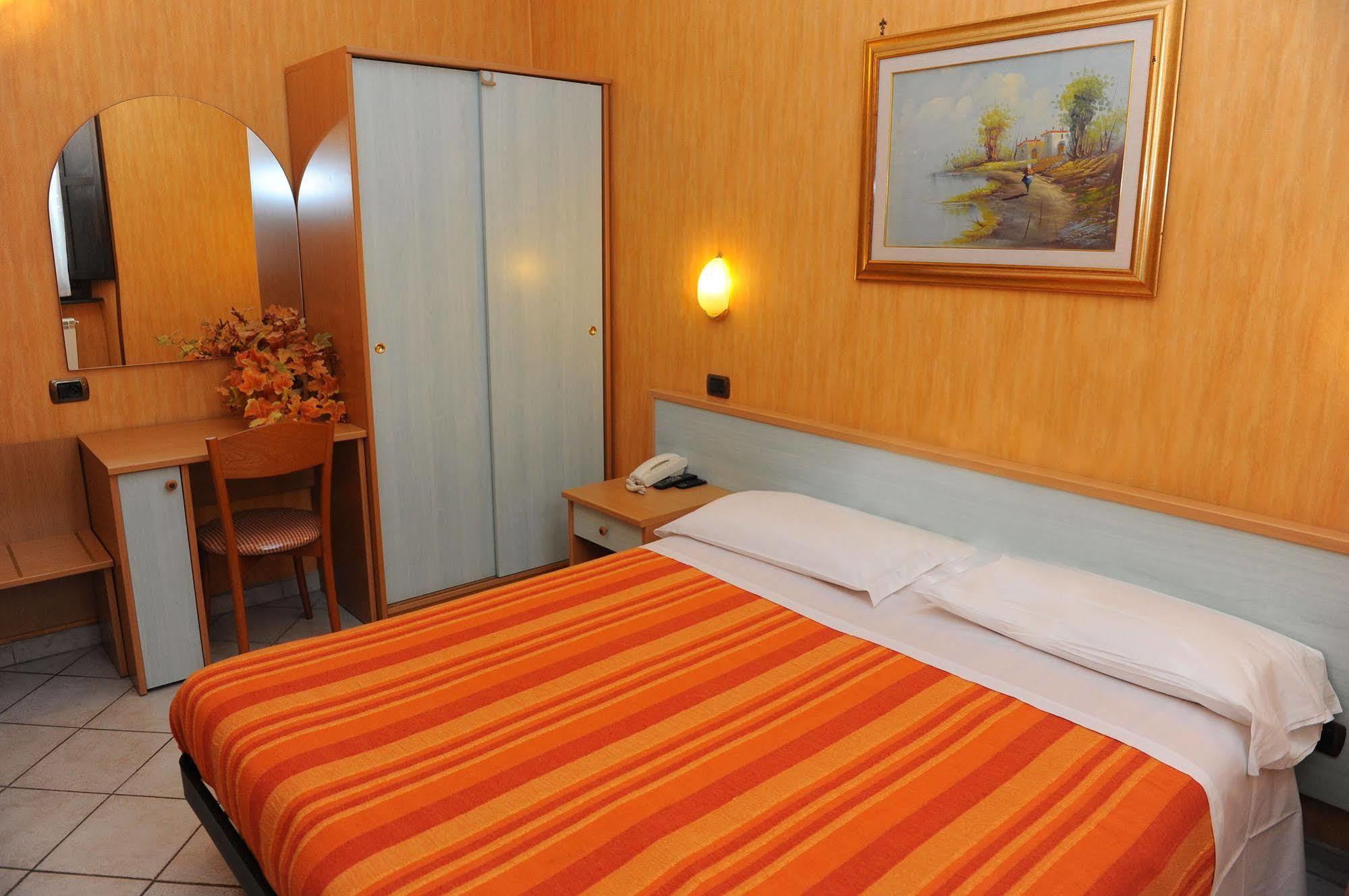 Hotel Isolabella Bussoleno Eksteriør bilde
